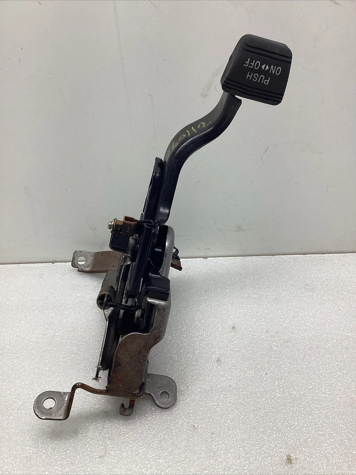 Toyota Tundra 2006 pedal de freno de estacionamiento de emergencia OEM Foto 3 de 4