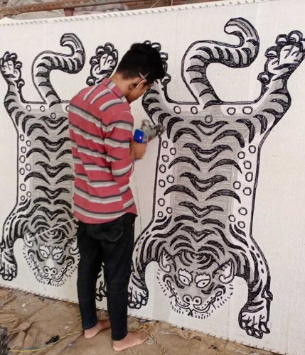 Tibetan Tiger Rugs 3x5 Feet Handmade 100% Woolen Hand Tufted For Home Decoration - Picture 8 of 8