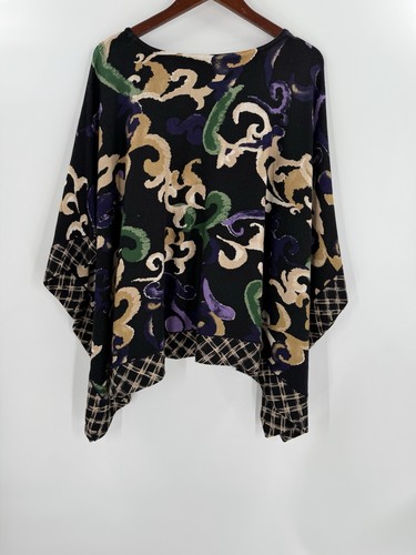 NEW WITH TAGS Chico’s Women’s Whimsical Scroll Poncho Black Small/Medium - Picture 14 of 18