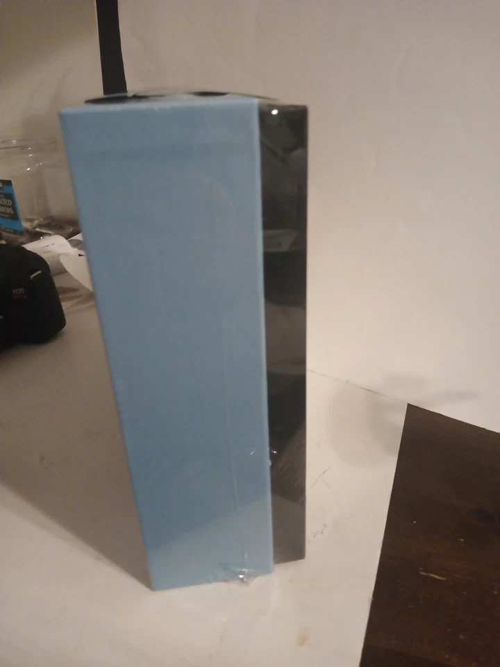 Aura Frames Cooper 10.5" Hi-Res Digital Picture Frame (River Rock - AFSC24-MAT) - Image 3 of 4