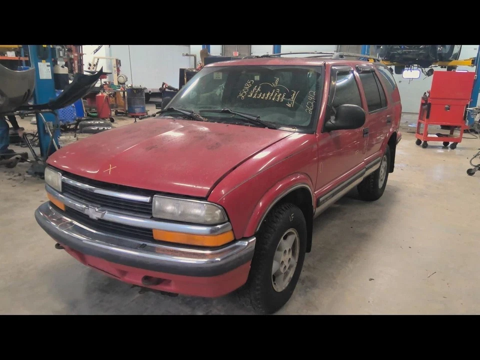 1998 CHEVY BLAZER PASSENGER Seat Belt Front 685997 Foto 3 de 4