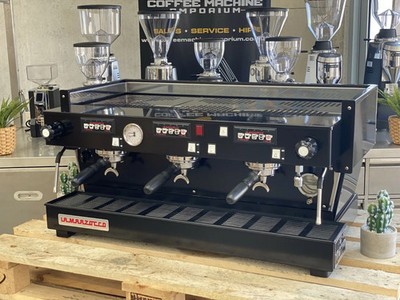 La Marzocco Linea Classic AV 3 Group Commercial Espresso Coffee Machine - Black