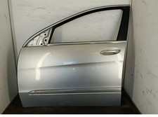 Tür vorne links Mercedes R-Klasse w251 775 Iridiumsilber Tür vorne links Mercedes R-Klasse w251 775 Iridiumsilber