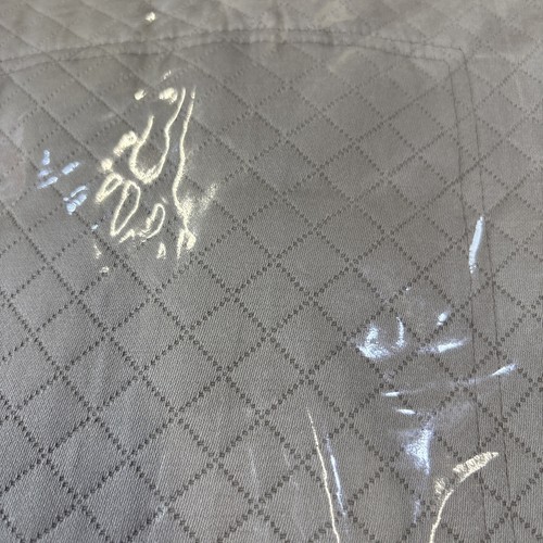 Cuscino decorativo Frette Melody 20" x 20" grigio chiaro cucito diamante - Foto 4 di 5