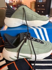 Size 8 - Adidas Seafoam Green - used, good co...