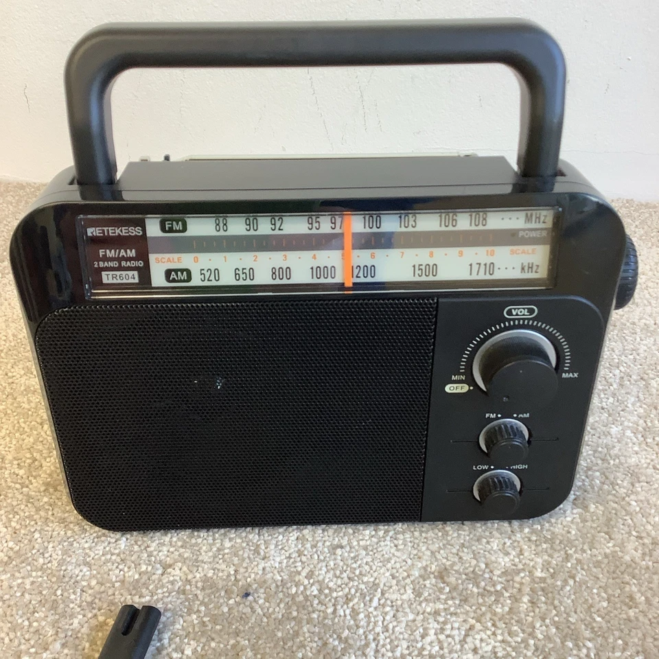 Retekess TR604 2 Band Portable Radio FM / AM (Tested & Working) - Image 2 of 4