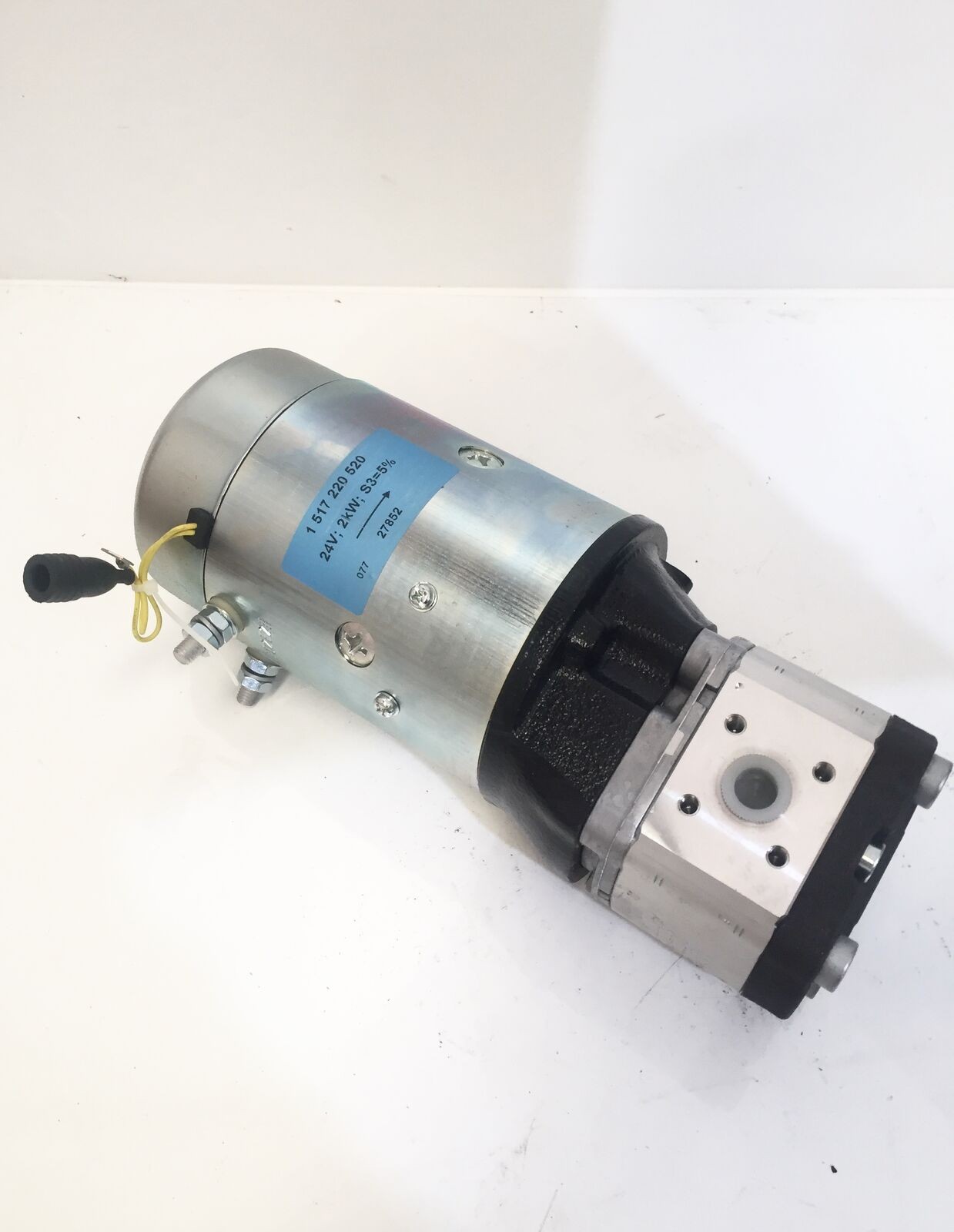 Bosch Rexroth 1517220520 Motor 24V DC Pump 1515800013 Liebherr 5613583