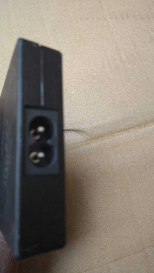 Genuine BELKIN F5L070 - AC/DC ADAPTER DC 19.5V = 4.62A - Black - Image 3 of 4