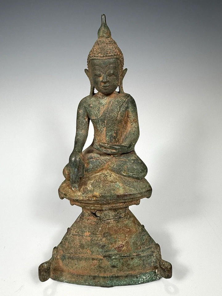 Burma Burmese Bronze Buddha on integral base ca. 18th century - Image 2 of 4