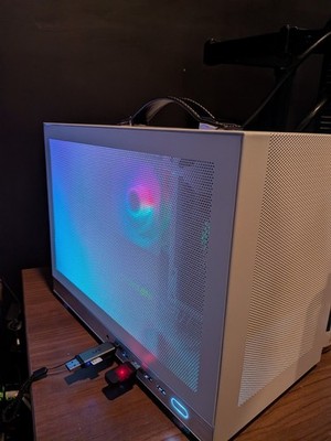 Mini Gaming PC - Ryzen 7 5700G - 32GB Ram - 512GB SSD - Nvidia Titan X - 16L