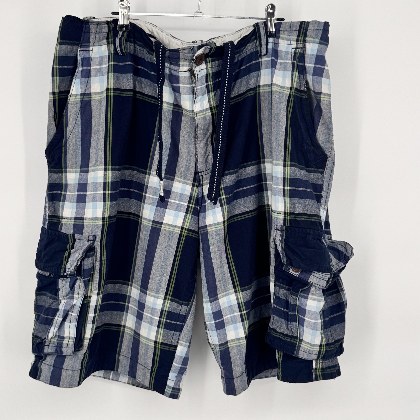 Aeropostale Authentic Cargo Shorts Mens 38 Blue Plaid Drawstring Pockets Y2K