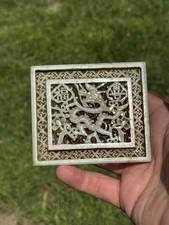 CHINESE MING DYNASTY JADE DRAGON PLAQUE WITH TWO CHARACTER MARK
