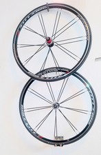 Bontrager Racelite Laufradsatz 28 Zoll, Makellos, 18/20 Speichen, Sehr leicht