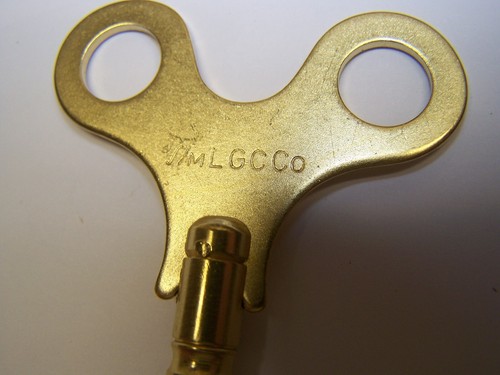 clock winding key, 10186, Gilbert size 6 and many others, trade marked - Picture 2 of 2