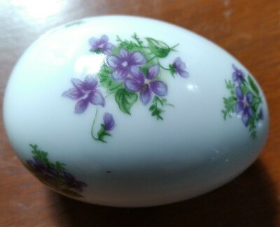 Porcelain Egg Trinket Holder Made in Japan