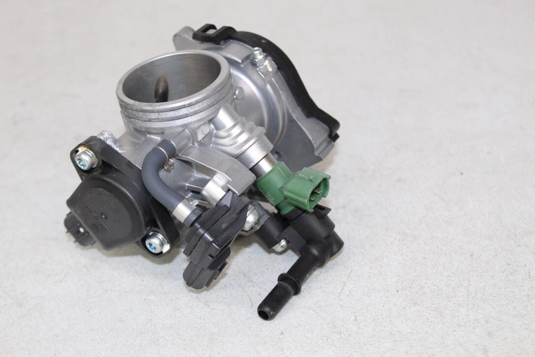 2014 - 2017 Yamaha YZ450F OEM Throttle Body 1SL-13750-00-00 2014 - 2017 Yamaha YZ450F OEM Throttle Body 1SL-13750-00-00
