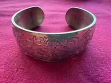 Vintage KIRK STIEFF Pewter Cuff Bracelet - January Carnation Floral Flowers Art