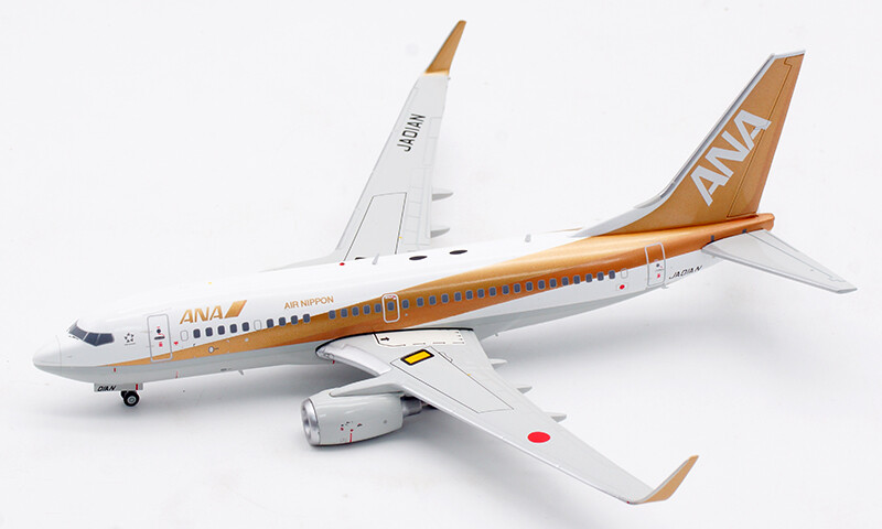 1:200 JC Wings ANA BOEING B737-700 Passenger Airplane Diecast