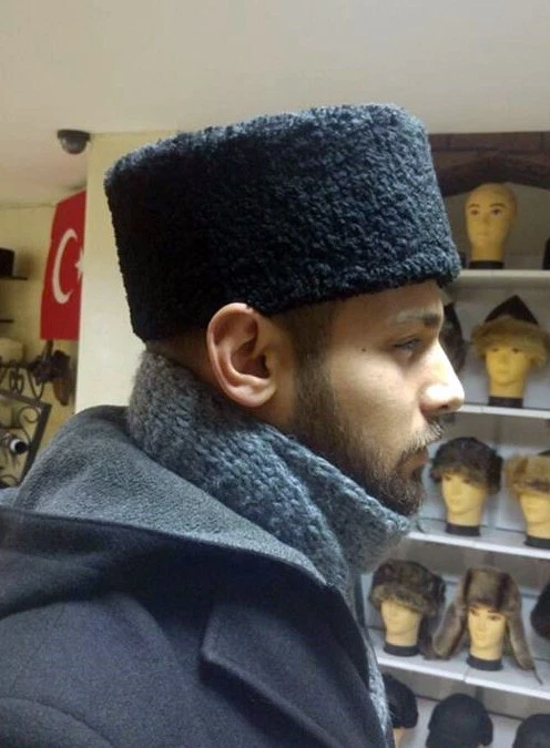 Sombrero Cáucaso - Piel de oveja negra - Unisex - Cuero hecho a mano - Sombrero Papakha Foto 3 de 4