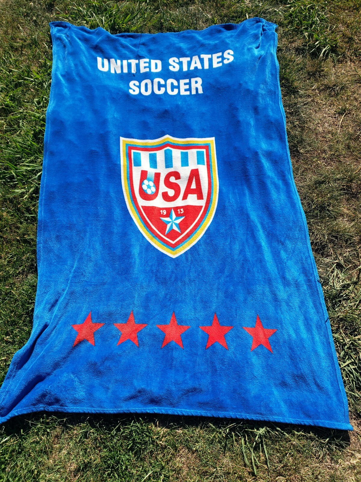 United States Soccer Throw Blanket 100% Cotton  Red White and Blue USA Soccer