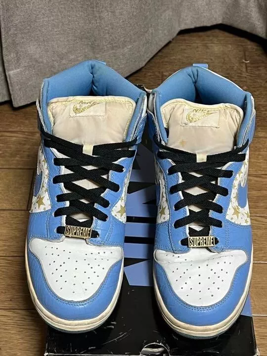 supreme dunk high UNC