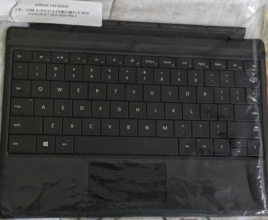 Surface 3 Tablet Bundle + Type Cover + Pen + Tip Kit + STM Case 4GB Windows 10 - Image 3 of 4