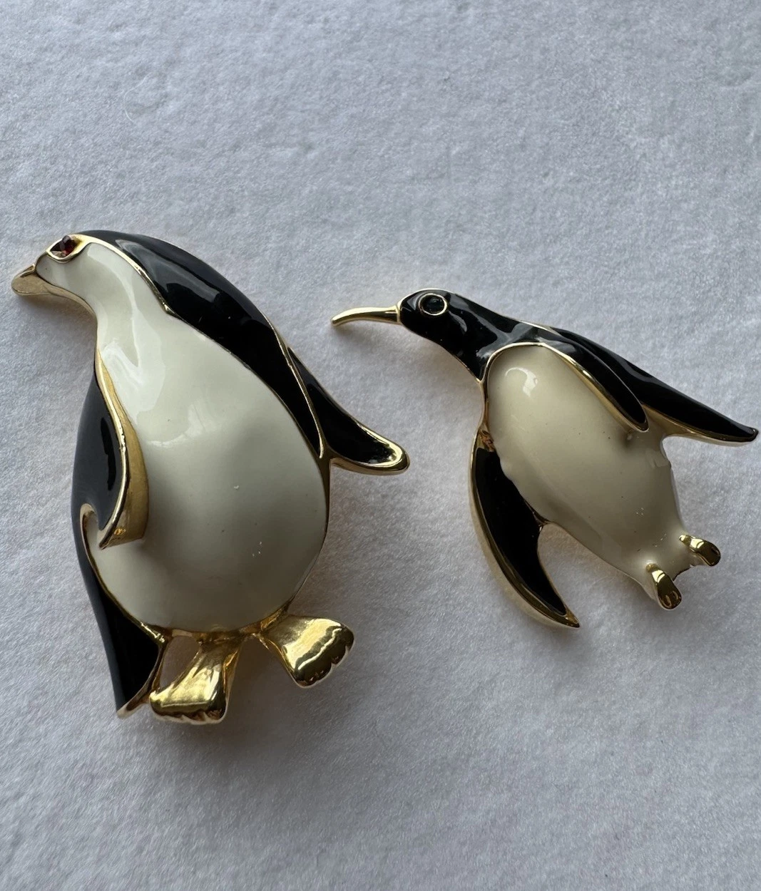 Vintage Enamel Penguin Brooch Pin Lot Rhinestone Eyes Gold Tone Winter