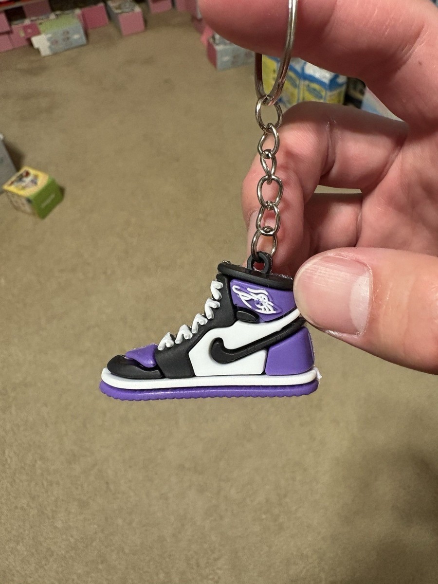 Mini Air Jordan 1 Retro High OG Sneaker Keychain Court Purple