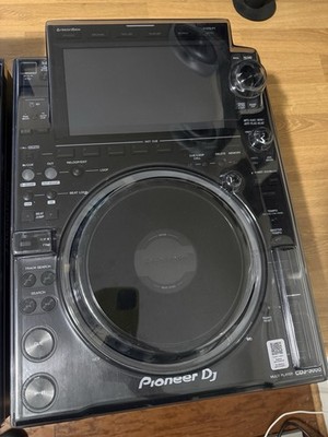 Pioneer  CDJ-3000 - Used  5 Times - Box & Dust Cover