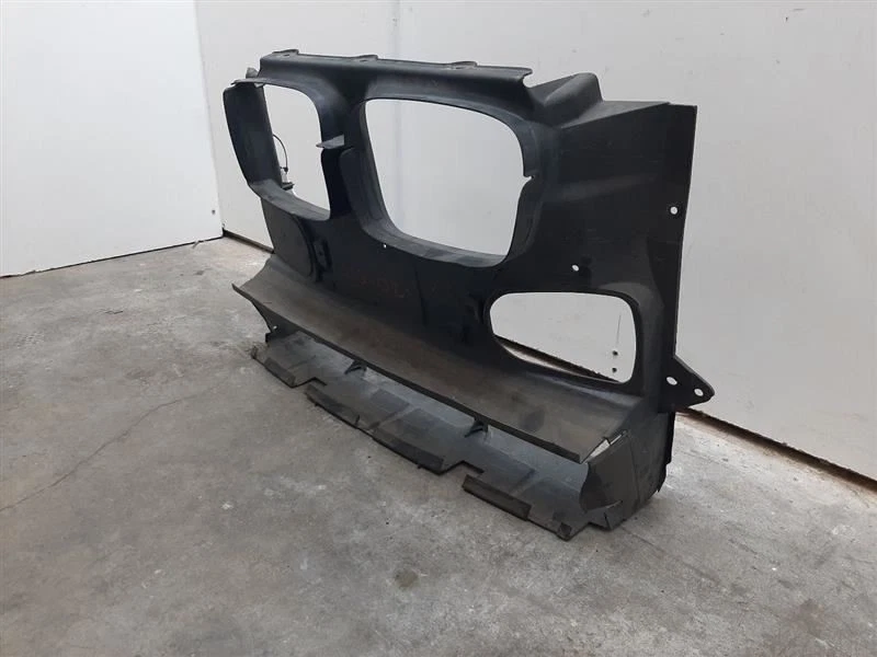 Conducto de aire de soporte de núcleo de radiador sin tecnología M para BMW 540i 97-03 Foto 4 de 4