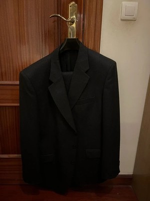 Traje negro Sanz Exclusivo, talla 58, chaqueta y pantalón