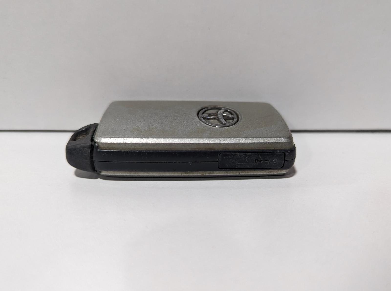 TOYOTA ESTIMA MK3 2006 - 2014 KEY FOB SILVER 4 BUTTON TYPE 70074 | eBay