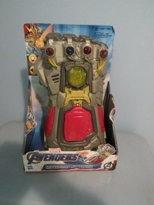 marvel avengers electronic gauntlet
