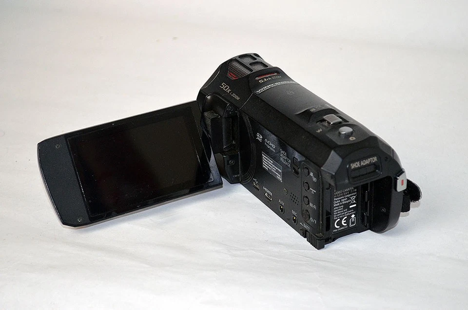 Panasonic HC-V777 Camcorder - Schwarz - Bild 4 von 4