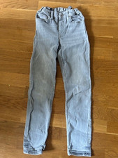 Jeans * Gr. 152 * grau *
