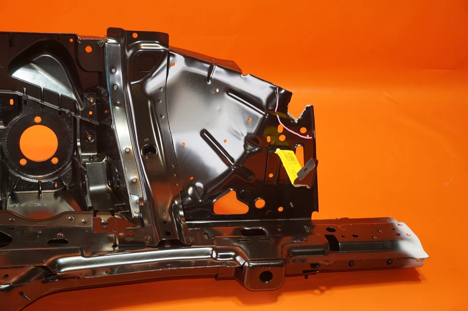 Cuadro de puntal delantero derecho Maserati Ghibli 2014 2015 2016 2017 2018 2019 673005685 Foto 4 de 4