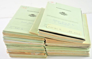 Generalmente Alemania; ¡buen inventario con 75 cuadernos de selección del almacén del distribuidor!