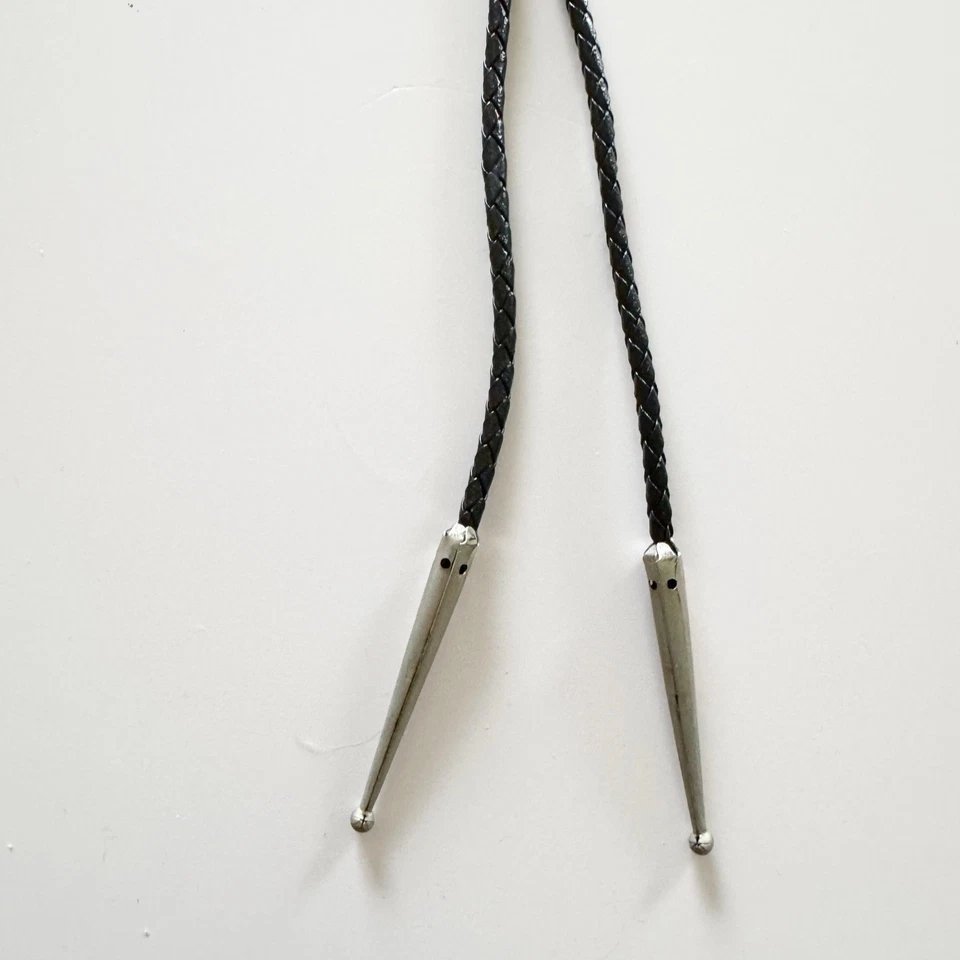 Corbata Bolo Leander Nezzie Navajo de Plata Esterlina - Superposición Nativa Americana Foto 3 de 4