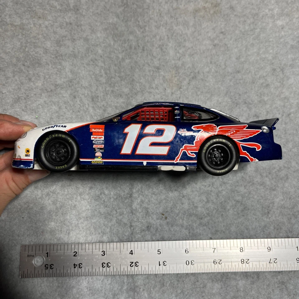 1997 Hot Wheels Mattel Nascar #12 Jeremy Mayfield 1:24 Mobil 1 car - Image 3 of 4