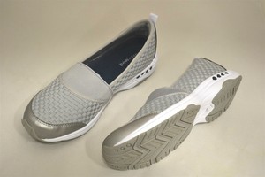 easy spirit women's twist sneaker