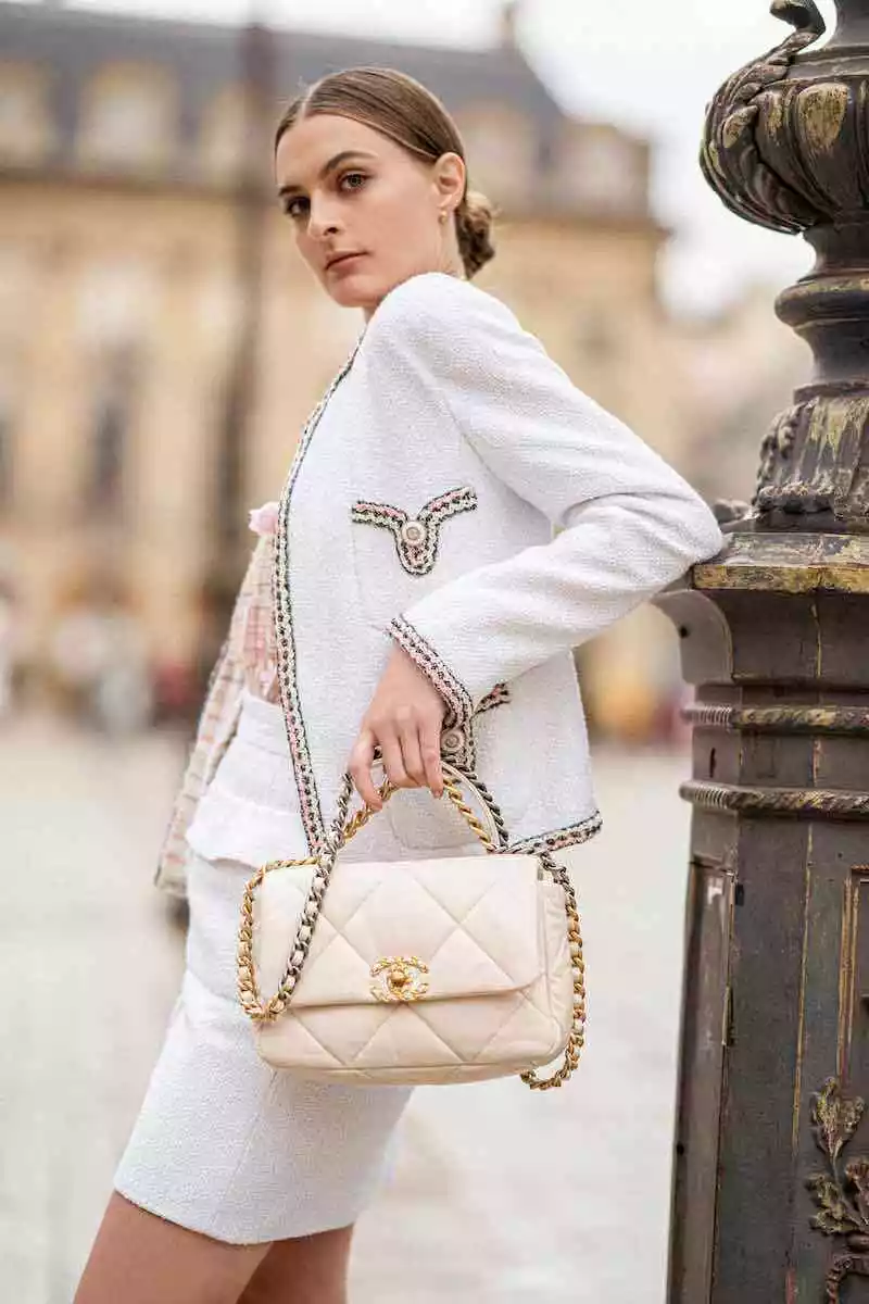 Jackets Chanel Chanel 2015 Paris-Duabi Beige, White, Ivory Tweed Cropped Jacket with Gripoix Buttons at Pockets and Sleeves