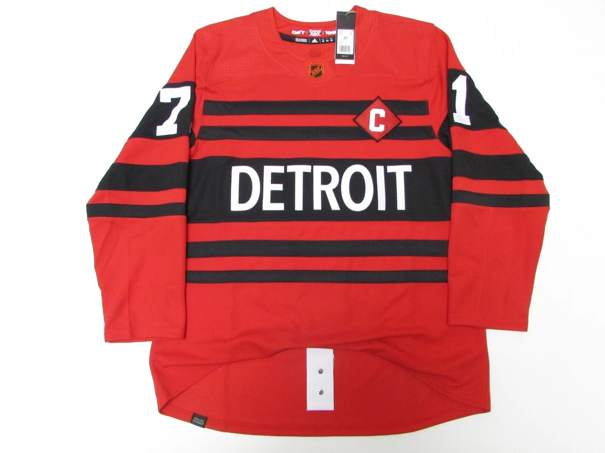 Detroit red wings reverse retro