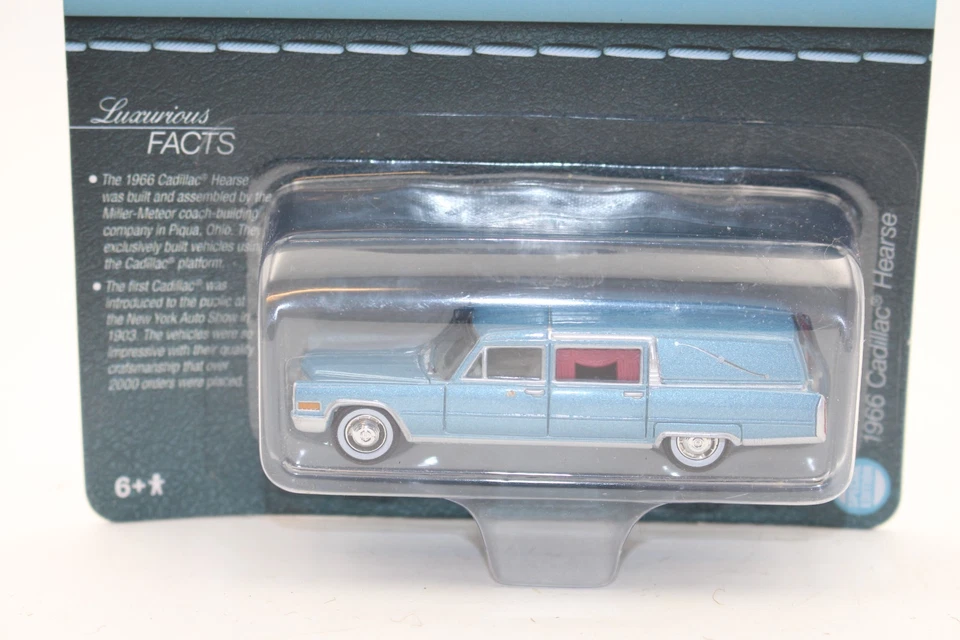 Johnny Lightning Cadillac Hearse Hobby Exclusive White Lightning - Image 3 of 4