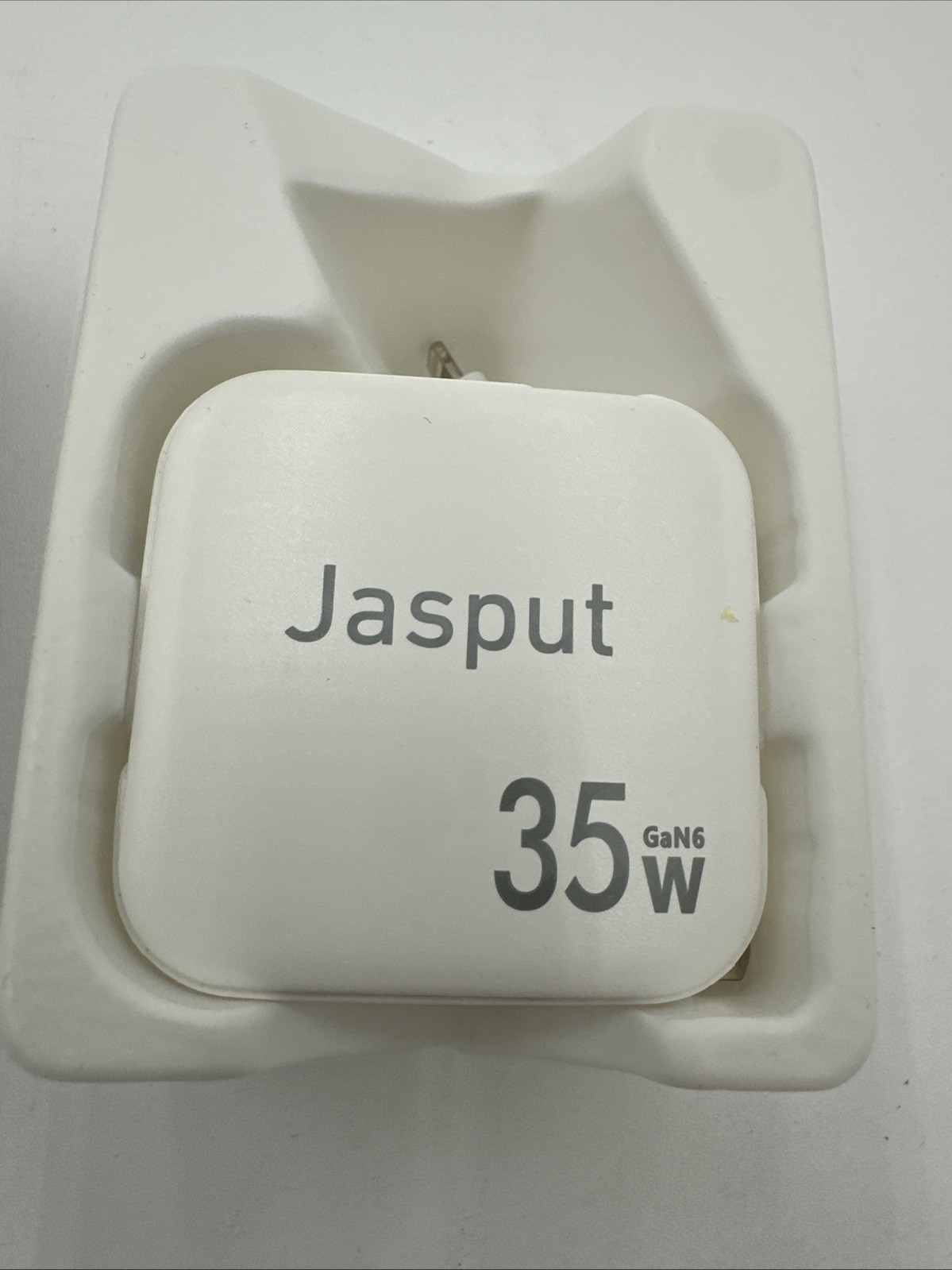 Retractable Wall Charger, 35W Fast USB Charger Block with Retractable Cables 