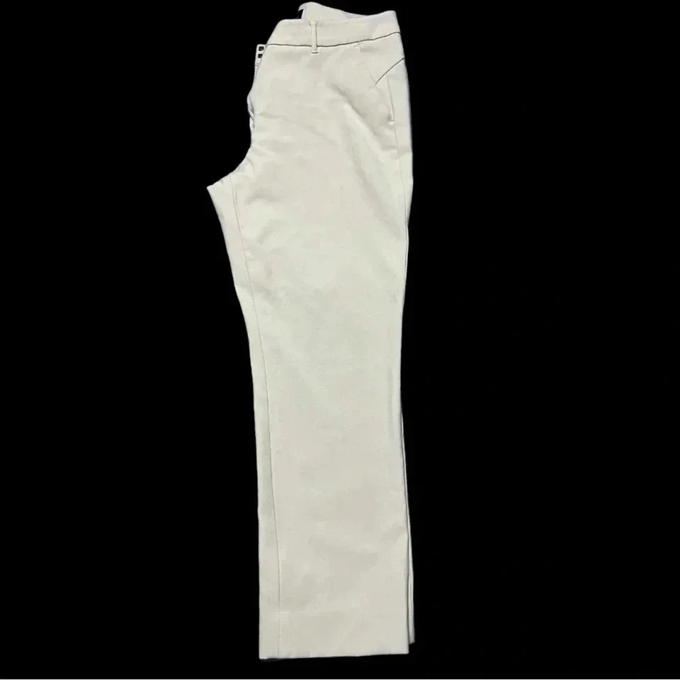 Pantalones al tobillo ajustados White House Black Market The tiro alto caqui claro carrera cómodos Foto 2 de 4