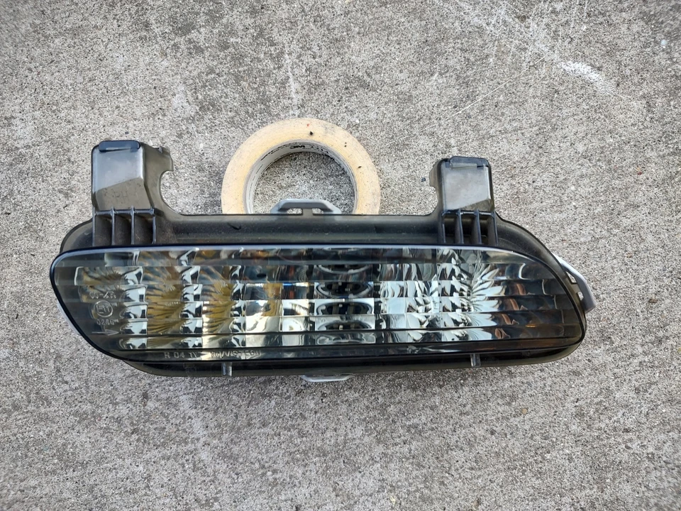 2005-2013 CHEVROLET CORVETTE REAR PASSENGER SIDE REVERSE BACK UP LIGHT OEM JT2 - Image 2 of 4