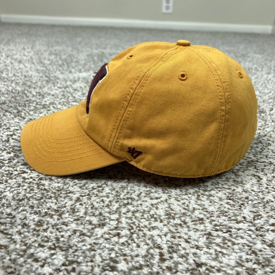 Minnesota Golden Gophers Hat Cap Extra Large Fitted Mens Gold NCAA Football - Image 2 of 4
