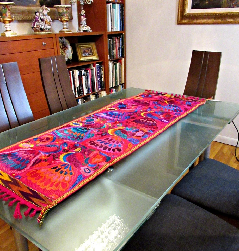 MEXICAN MAYA HAND MADE TABLE RUNNER TOPPER SILK EMBROIDERY PEACOCKS from CHIAPAS - Image 3 of 4