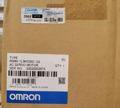 New OMRON R88M-1L5K030C-S2 AC SERVO MOTOR