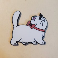 Proud White Kitty Cat Magnetic Needle Minder Cross Stitch Embroidery